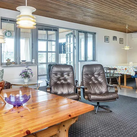 10 Person In Harboore-by Traum Harboør