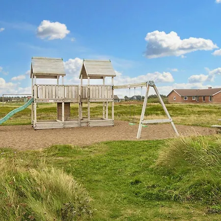 10 Person In Harboore-by Traum Harboør